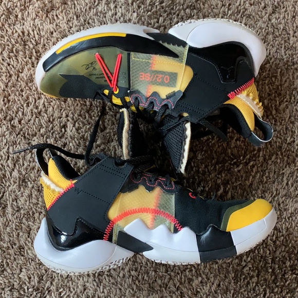 Nike Why Not Birthday Scorpio Size 6Y - Picture 3 of 5